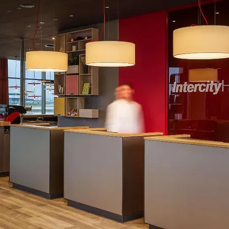 Intercityhotel Amsterdam Airport Hotel