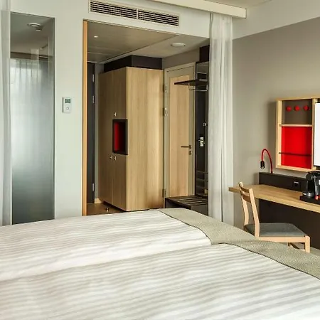 Intercityhotel Amsterdam Airport 4* Hoofddorp
