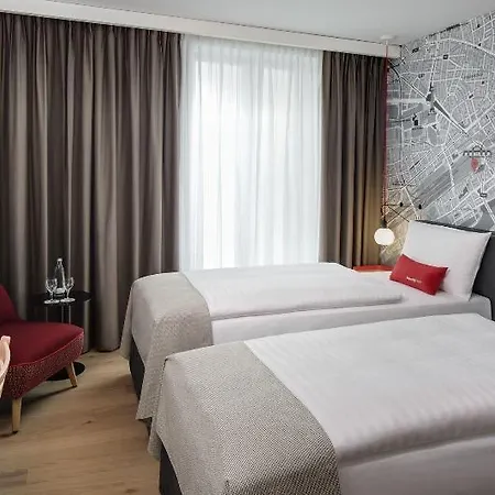 Intercityhotel Amsterdam Airport Hotel